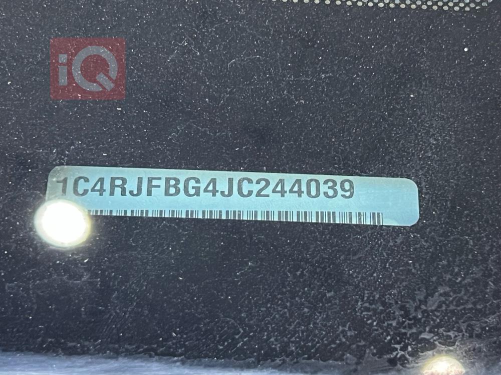 جیپ گراند شیرۆکی